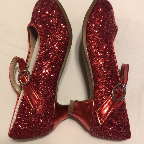 NIB Thee Bron sparkly red dress or Princess shoes size 10. - Picture 4 of 5